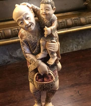 statuettes