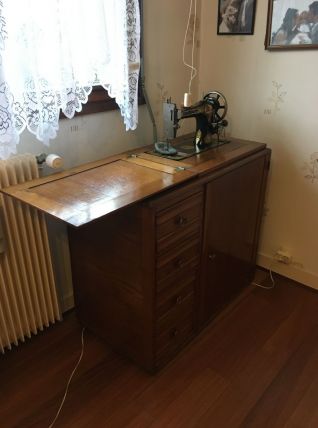 Ancienne Machine A Coudre avec meuble marque STOEWER