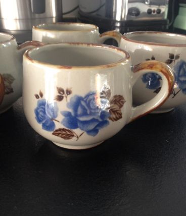 6 tasses vintage