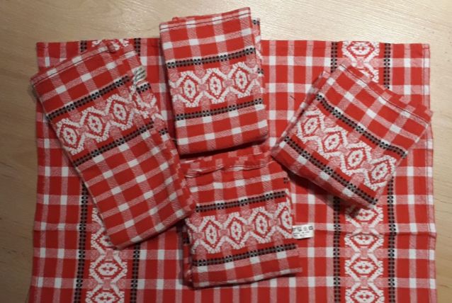 6 serviettes de table jamais servi
