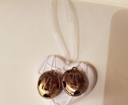 Boucles d'oreilles a clips noires et dorées