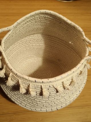  Corbeille coton tissée pompons. 