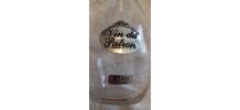 carafe avec inscription étain