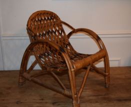 Chaise en rotin d'enfant
