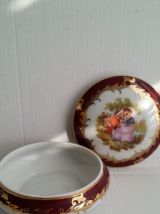 Coll.scene galante Bonbonnière porcelaine