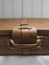 valise de voyage en cuir camel vintage