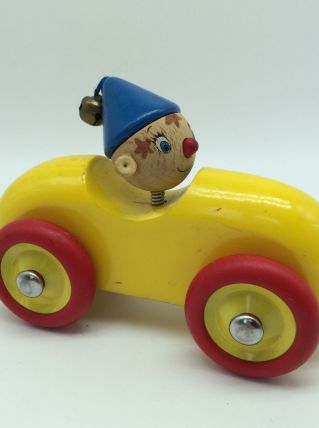 Voiture en bois et sa figurine Oui Oui