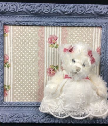 cadre ancien patiné, déco peluche