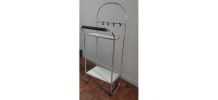 Ancien porte serviettes, meuble de rangement sale de bain