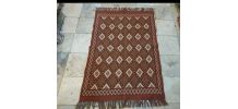 Tapis marron fait à la main 