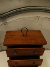 vintage commode de poupée fait main