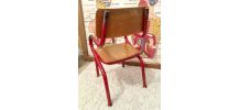 Chaise enfant écolier rouge vintage
