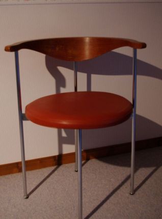 Chaise du designer  Frederik SIECK 1960