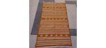 Kilim jaune fait à la main 