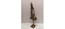 Belle statuette en laiton 