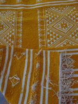 Tapis jaune et blanc en pure laine 105cm*60cm