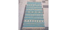 Tapis berbère beige et bleu fait main 