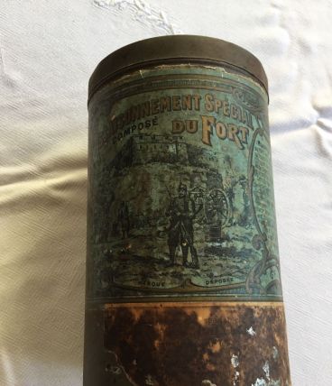 Boîte métallique cylindrique 