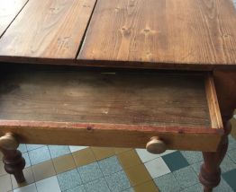 Table ancienne anglaise 