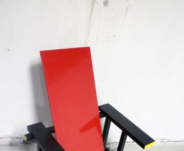 RARE Chaise Rouge &amp; Bleue par Gerrit Thomas Rietveld