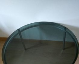 Table basse chrome et verre fumé