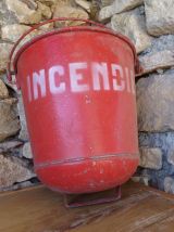 ancien seau à incendie