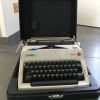 Machine à écrire Olympia Monica