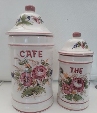 2 anciens pots a épices en céramique