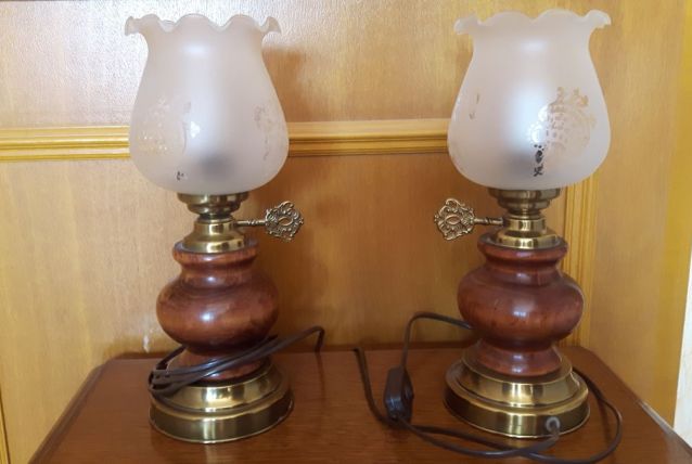 Lampes de chevet assorties