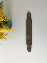 Ornement ancien de porte décor de serrure