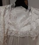 Ensemble chemise de nuit et déshabillé blanc vintage