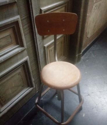 tabouret de classe de sciences livraison compris