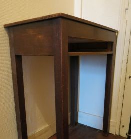 Petit meuble de métiers en bois à compartiments circa 1950