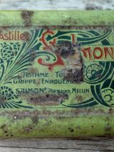 3  boîtes à pastilles en métal