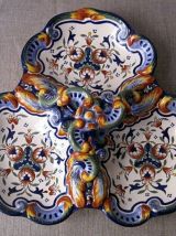 Serviteur à hors d'oeuvres ancien en faïence décorée main