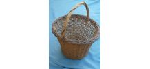 panier de  culture  ancien  en rotin, vintage
