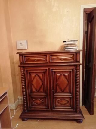 Buffet /armoirette Louis XIII bois massif 