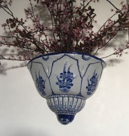 Paire de vases muraux bohème blanc et bleu 