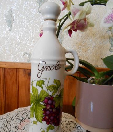 Cruchon  pour gnole porcelaine véritable REVOLE