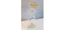 flacon vintage en verre avec bouchon ciselé coloré