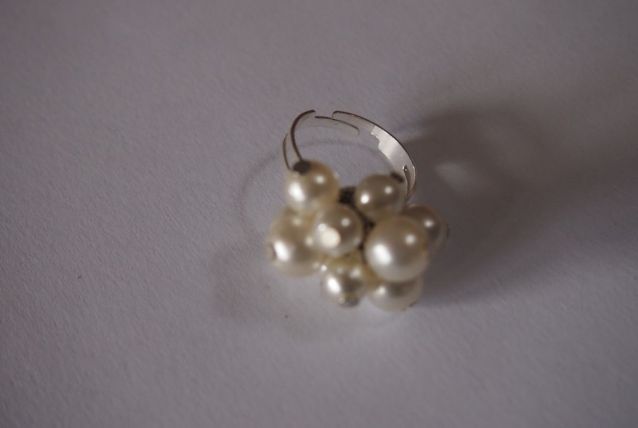 bague en perles réglable dim 54 à 58