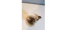 flacon en verre gris foncé avec bouchon