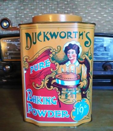 Jolie boite lithographiée Duckworth's (England)