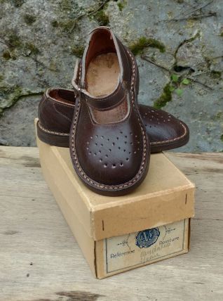 chaussures bébé cuir marron année 50