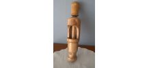 Ancienne bouchonneuse en bois	