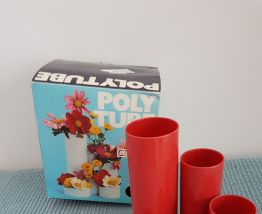 Support en plastique rouge vintage