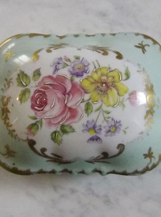 Bonbonnière années 30 en porcelaine de Couleuvre