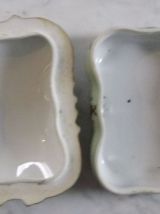 Bonbonnière années 30 en porcelaine de Couleuvre