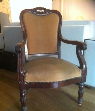Fauteuil ancien.