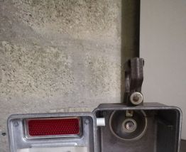 Ancienne lampe type "SNCF" ou "AGRAL" 